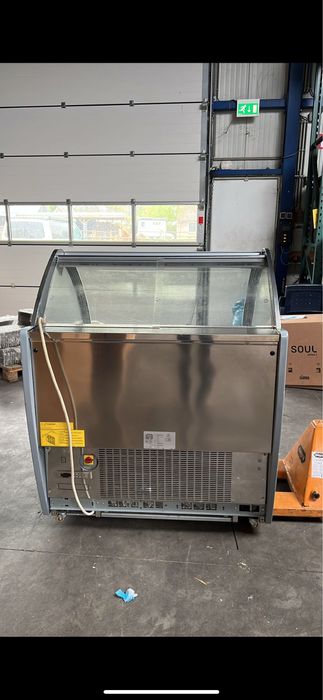 Италия Витрини за Сладолед ТОП ОФЕРТА!