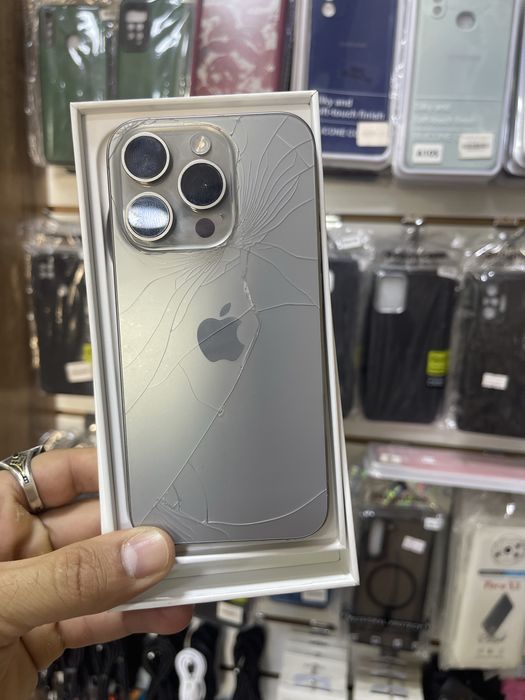 Apple 15 pro 128 akb 83 идеальном состяние