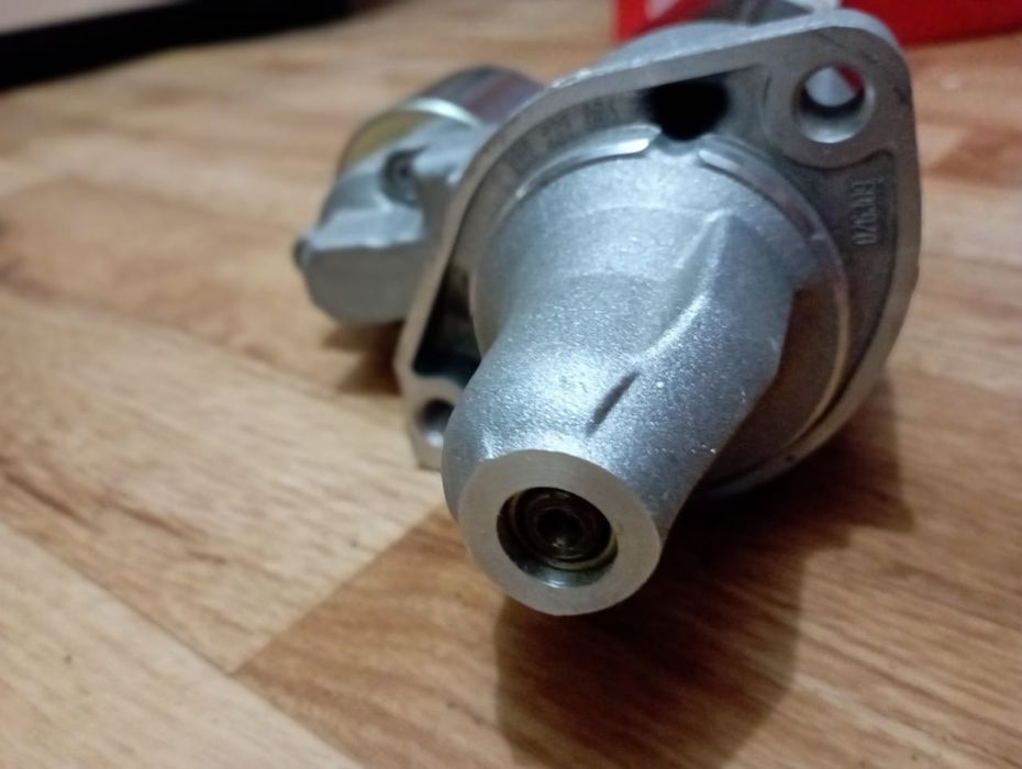 Продам стартер оригинал на мерседес