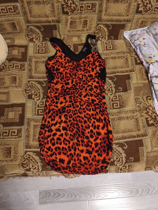 Платье вечернее 38р