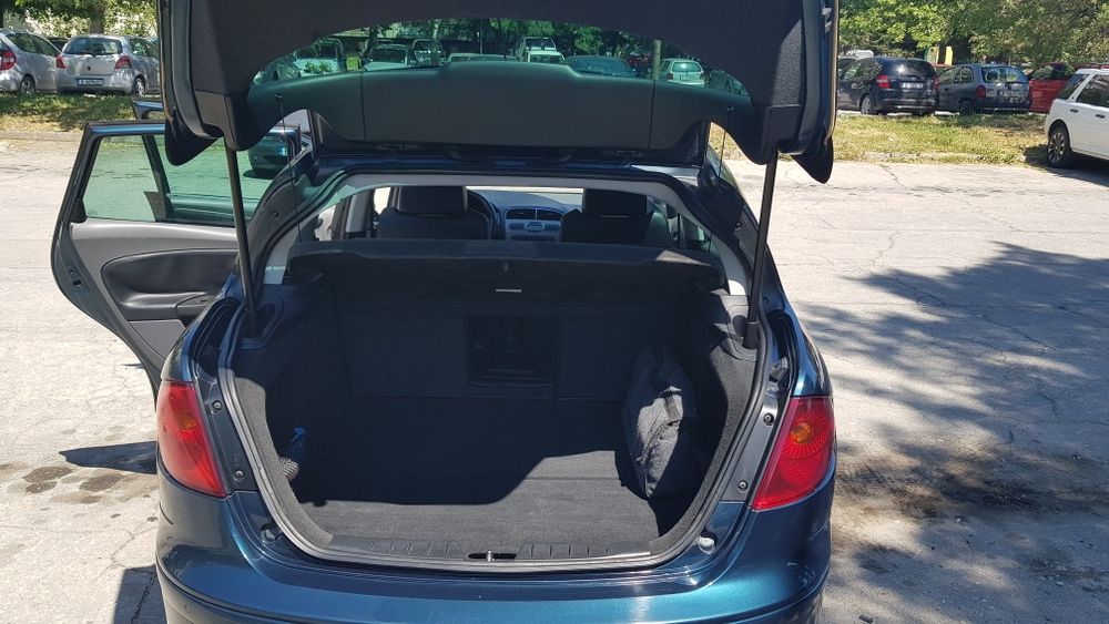 Продавам Сеат Толедо