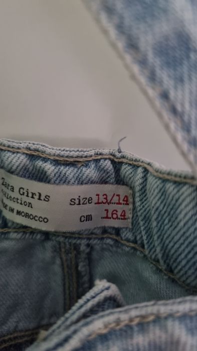 Детски дънкови панталонки с тиранти ZARA