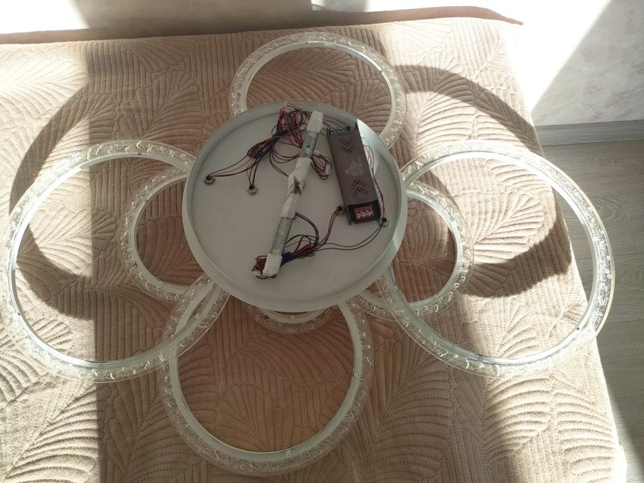 Люстра потолочная