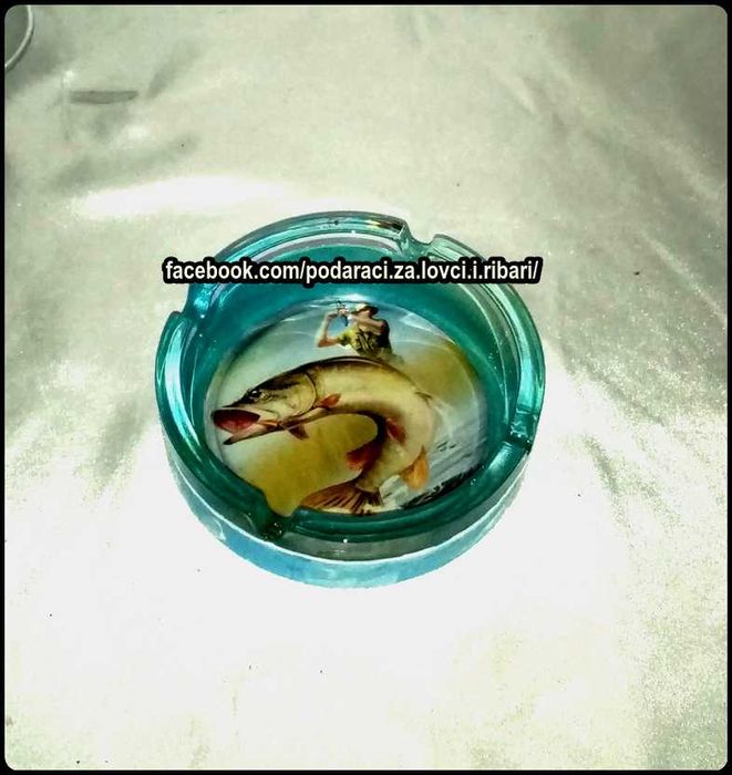 Подарък за рибар- Бутилка (празна) с риболовен мотив