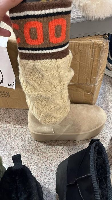 Ghete tip UGG cu Tricot !