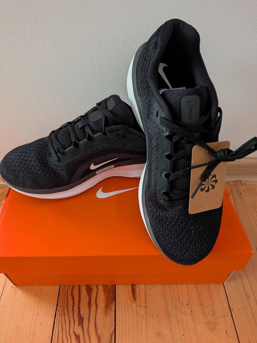 Дамски маратонки Nike Air Winflo 11