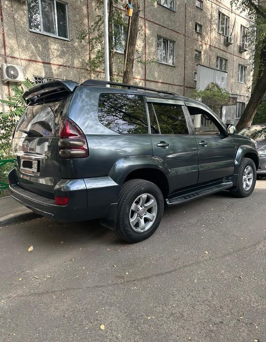 Toyota Land Cruiser Prado 120
Д