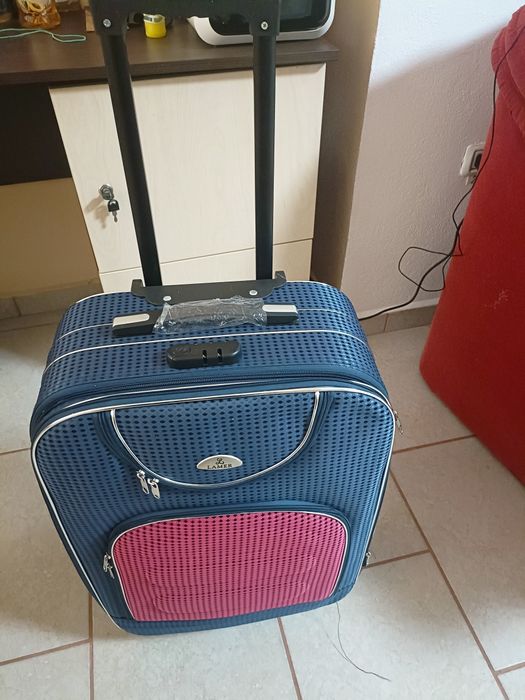 Valiză cu cifru și busola 200 lei