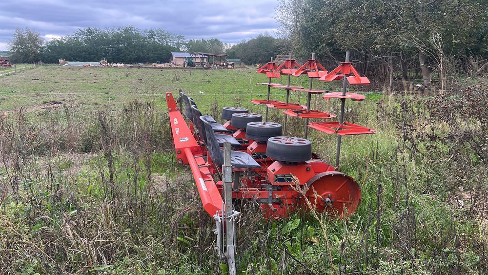 Plantatoare rasaduri