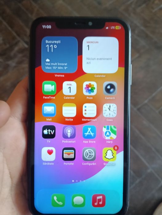 Vând iPhone 11 foarte bun vu sănătatea batriei 92 la suta
