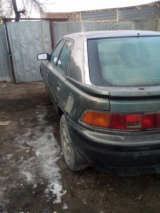 Продам машину мазда 323