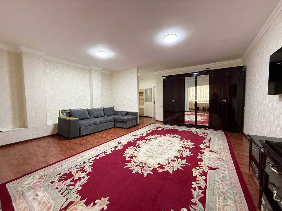 2-х комнатная квартира м. Ойбек  ID: 4552