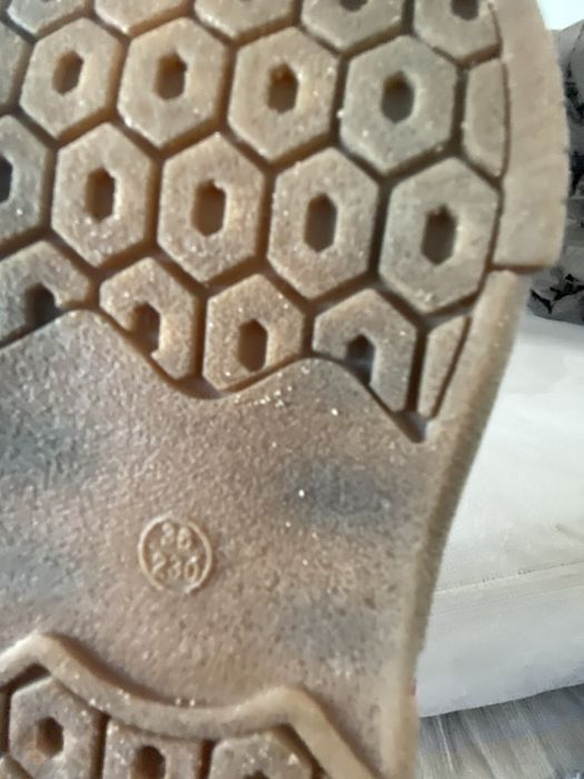 Продам ботики на мальчика