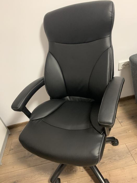 Vand masa de birou cu scaun