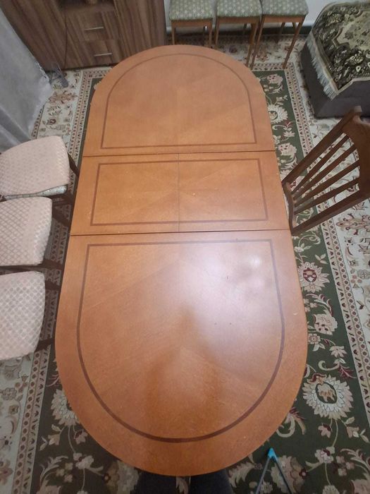 Стол обеденный для гостиной