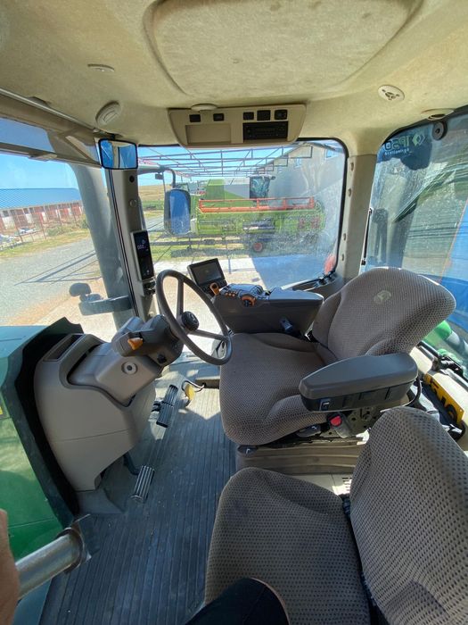 Tractor John Deere 7230R   Pret 93000€+TVA