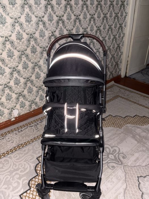 Коляска прогулочная