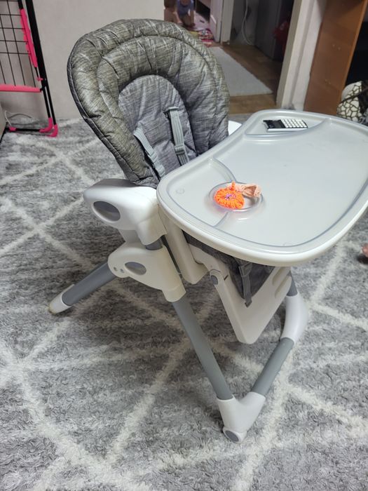 Продаю стульчик для кормления