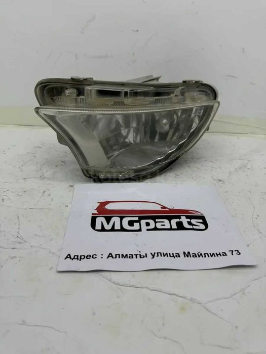 Туманка б/у правый и левый от Lexus LS-460