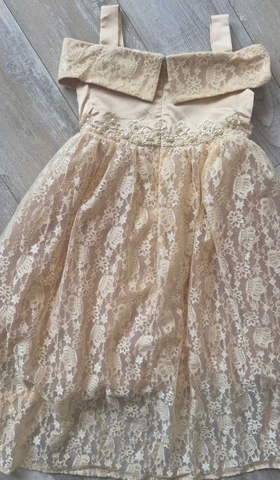 Официална рокля за момиче 150см.