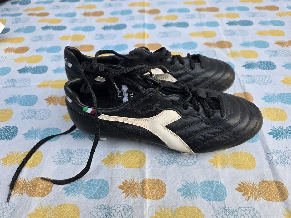 Vand 7 perechi ghete fotbal Diadora