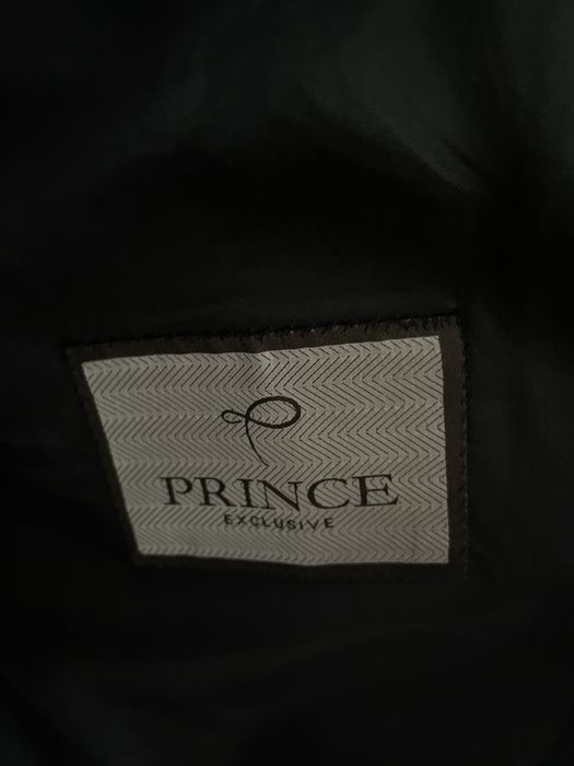 Продам новый кастьюм за 30000тг