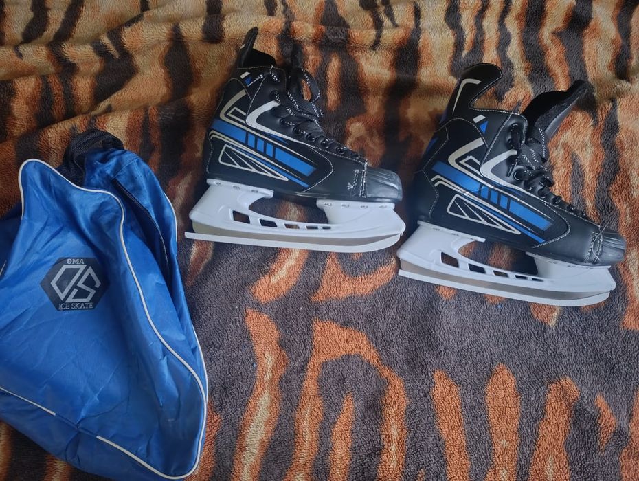 Продам коньки 41 размер