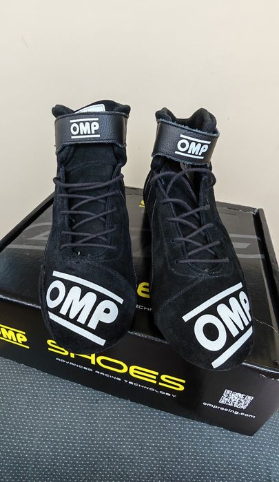 FIA състезателени обувки OMP FIRST