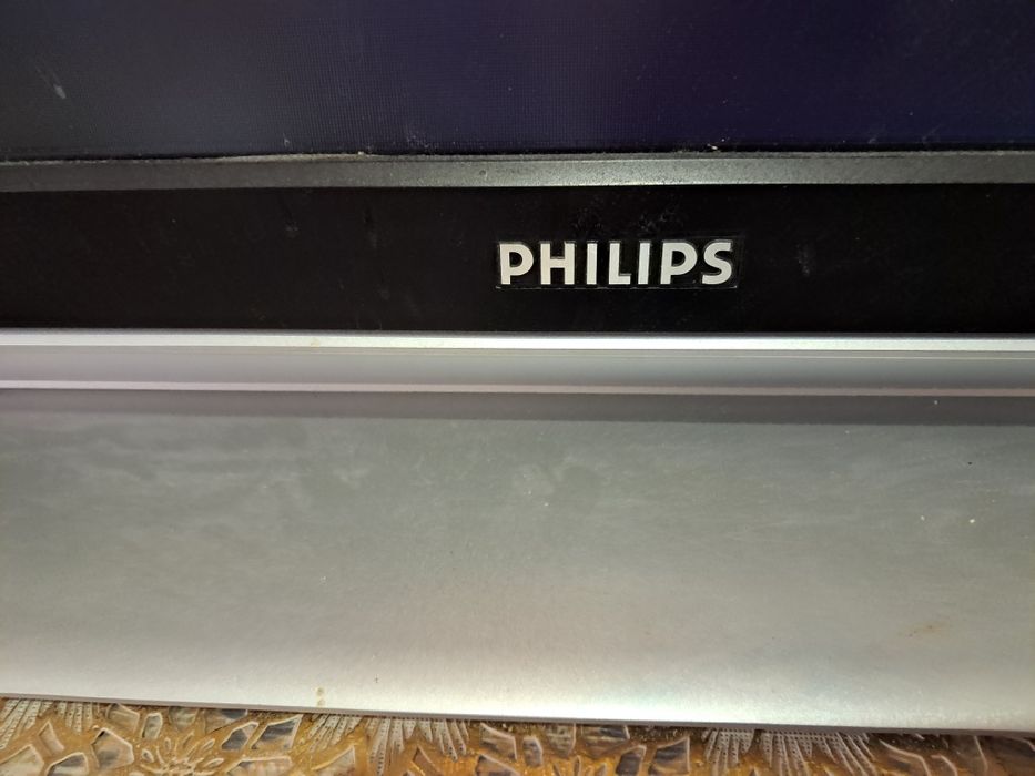 Телевизор Филипс продам.