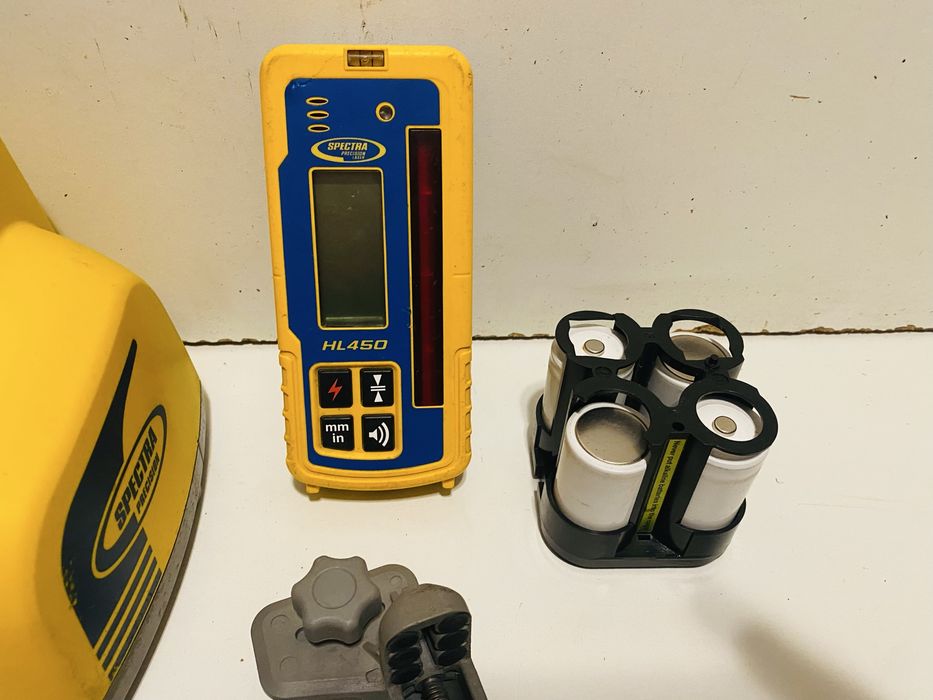 Spectra nivela laser LL 300 N