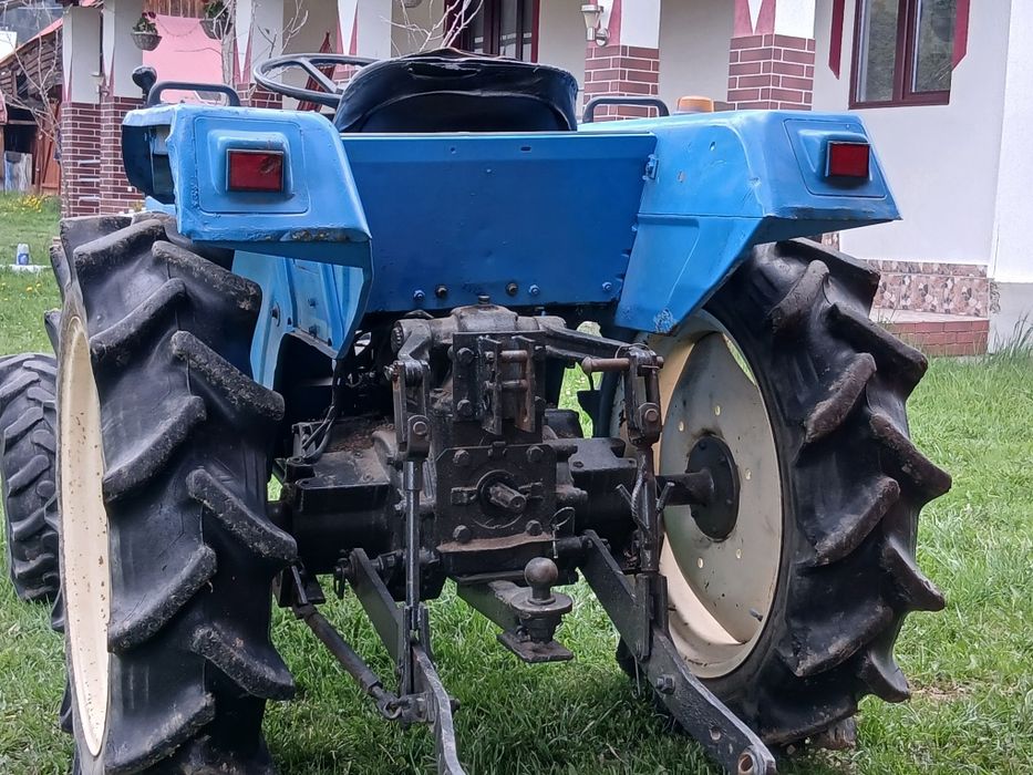 Tractor 4x4 Mitubishi