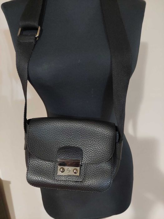 Кожена малка чанта