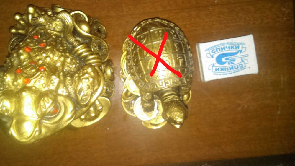 Китайские сувениры : лягушка и  дракон.