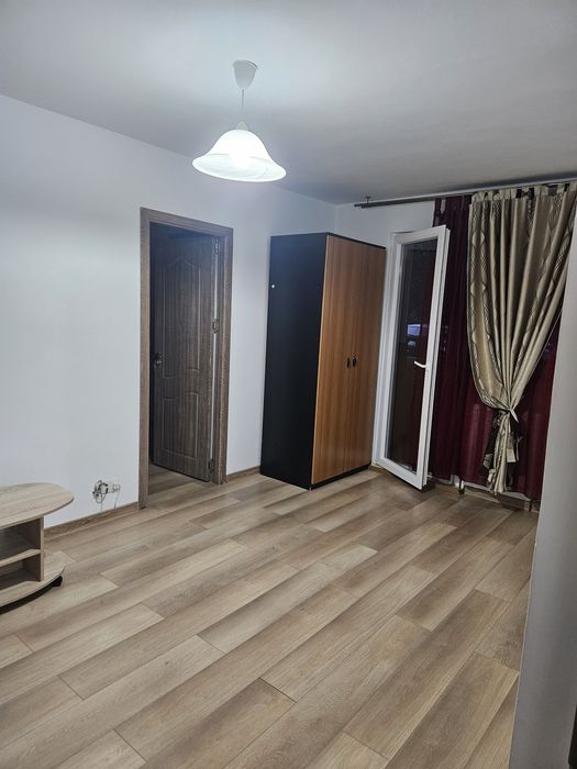 Ofer spre închiriere  apartament 2 camere