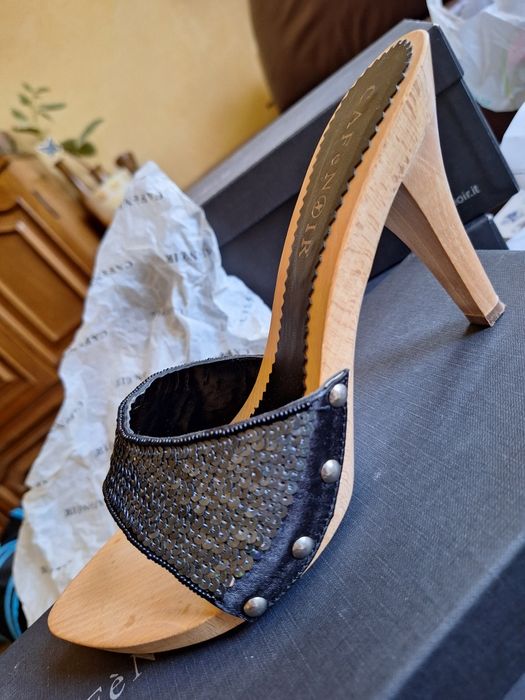 Saboți deosebiți "Cafe Noir" mărimea 38