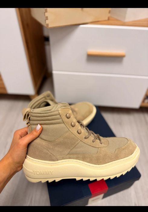 Vand ghete Tommy Hilfiger