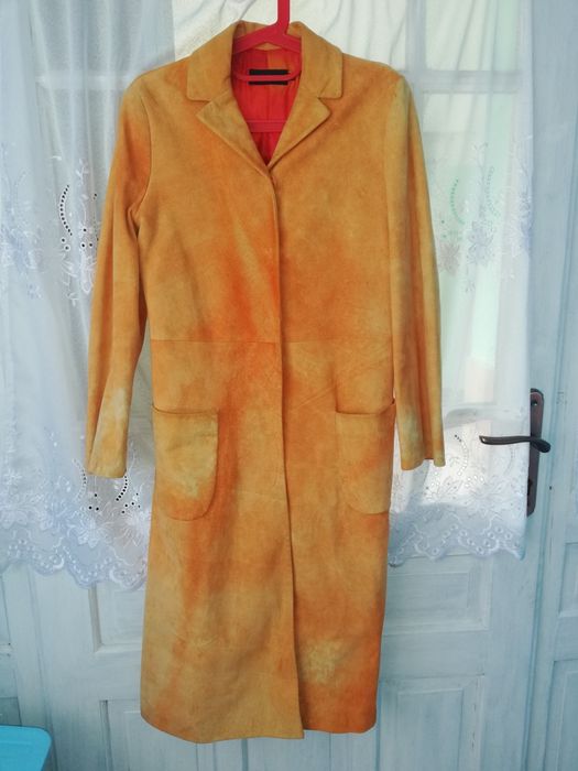 Pardesiu / palton/ haina piele întoarsă
