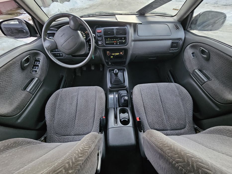 Suzuki Grand Vitara/4x4 / Reductor/Climă