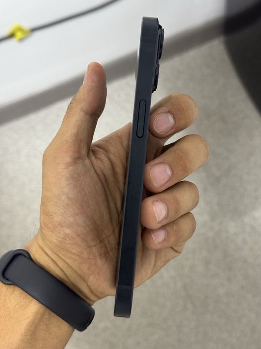 Продам Iphone 14 256 gb