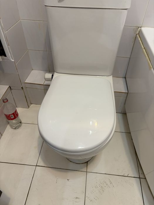 Унитаз б/у с биде