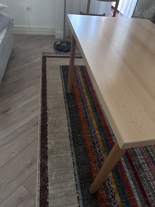 Стол обеденный в кухню