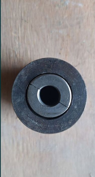 Продаётся зажим (цанги) корпус, клинья для натяжения арматуры 12/14/16