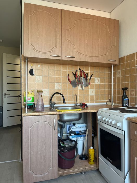 Продам б/у кухонный гарнитур срочно