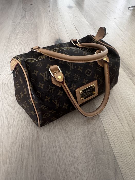 Geantă Louis Vuitton