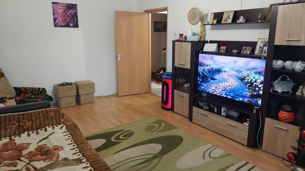 Propritar vand apartament cu 4 camere Timisoara