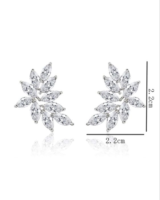 Красиви дамски обеци