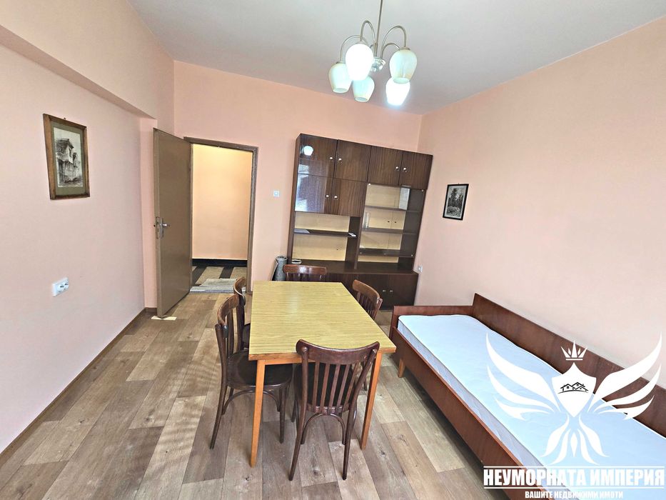 Дава се под наем Двустаен апартамент в Асеновград - 73 кв.м за 260 € - Снимка #2