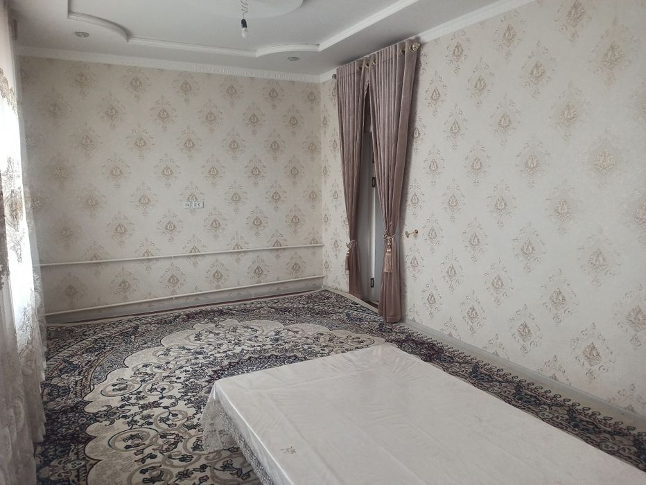 Oʻrta Chirchiq tumani Aranshi MFI da ui sotiladi