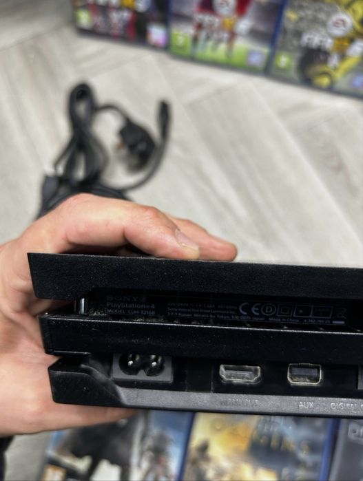 Ps4 pro 1 tb plus jocuri