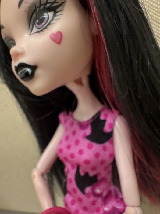 Дракулаура монстер хай